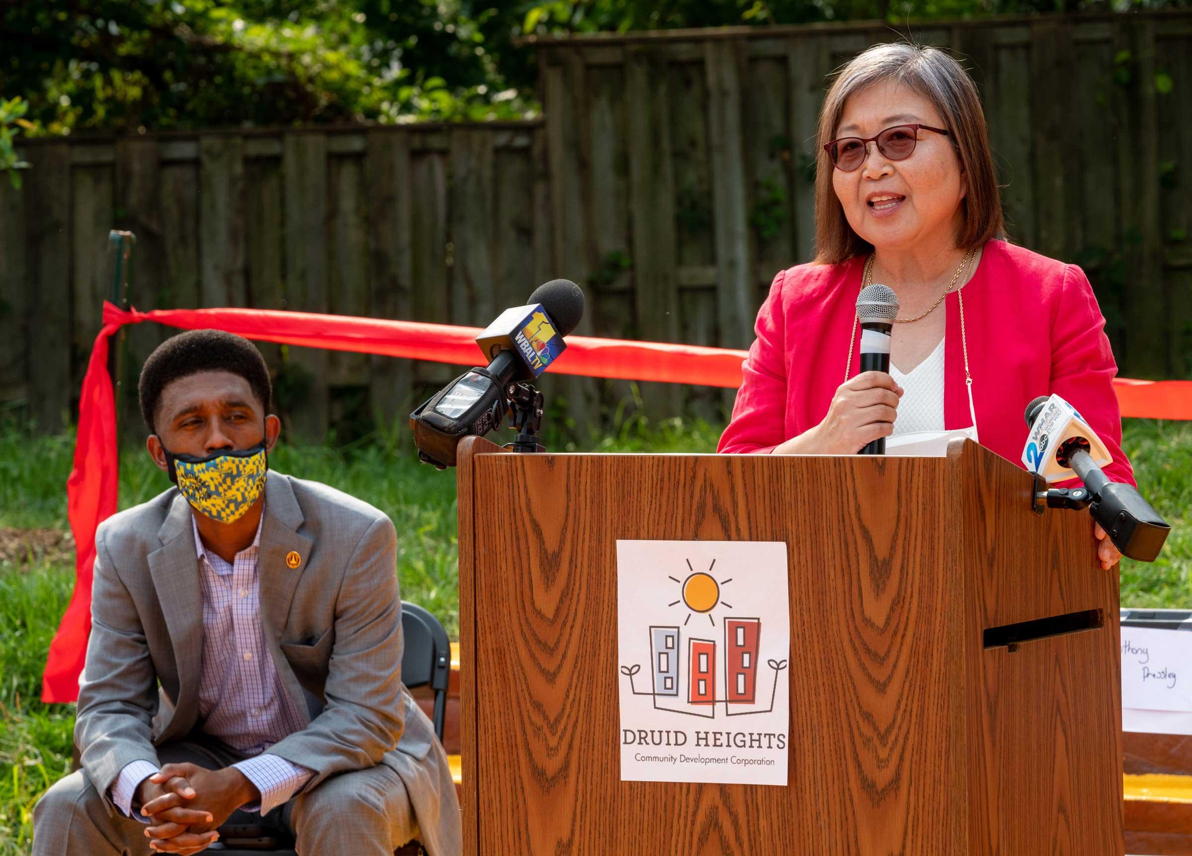 Gold Street Park Ribbon Cutting